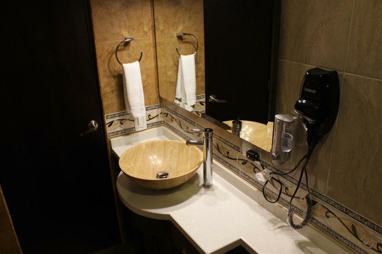 Pensión Privadas En Apartamento Privado Centro Historico Candelaria Bogotá